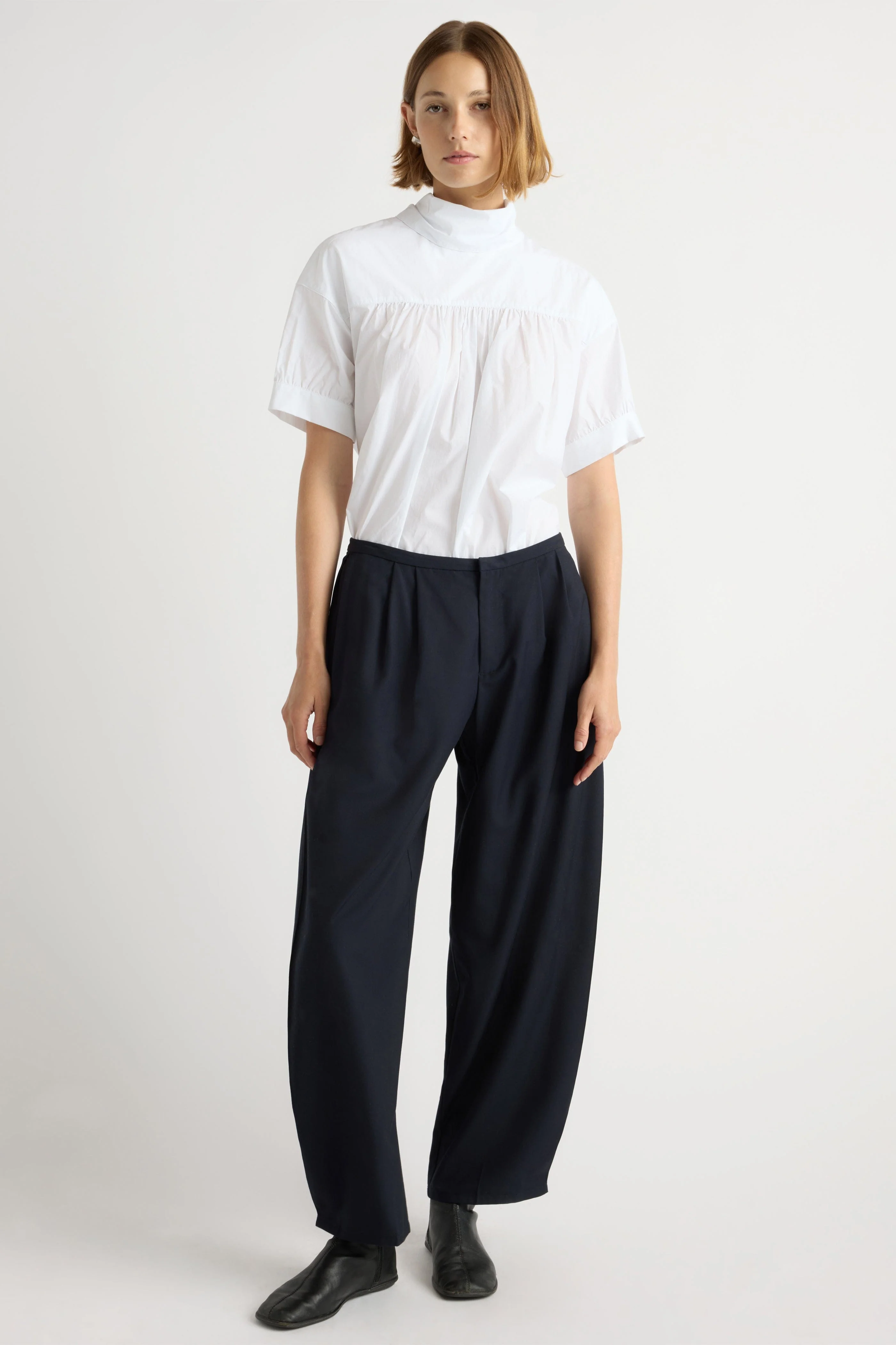 Anaya Side-Pleat Barrel Pant - Image 2