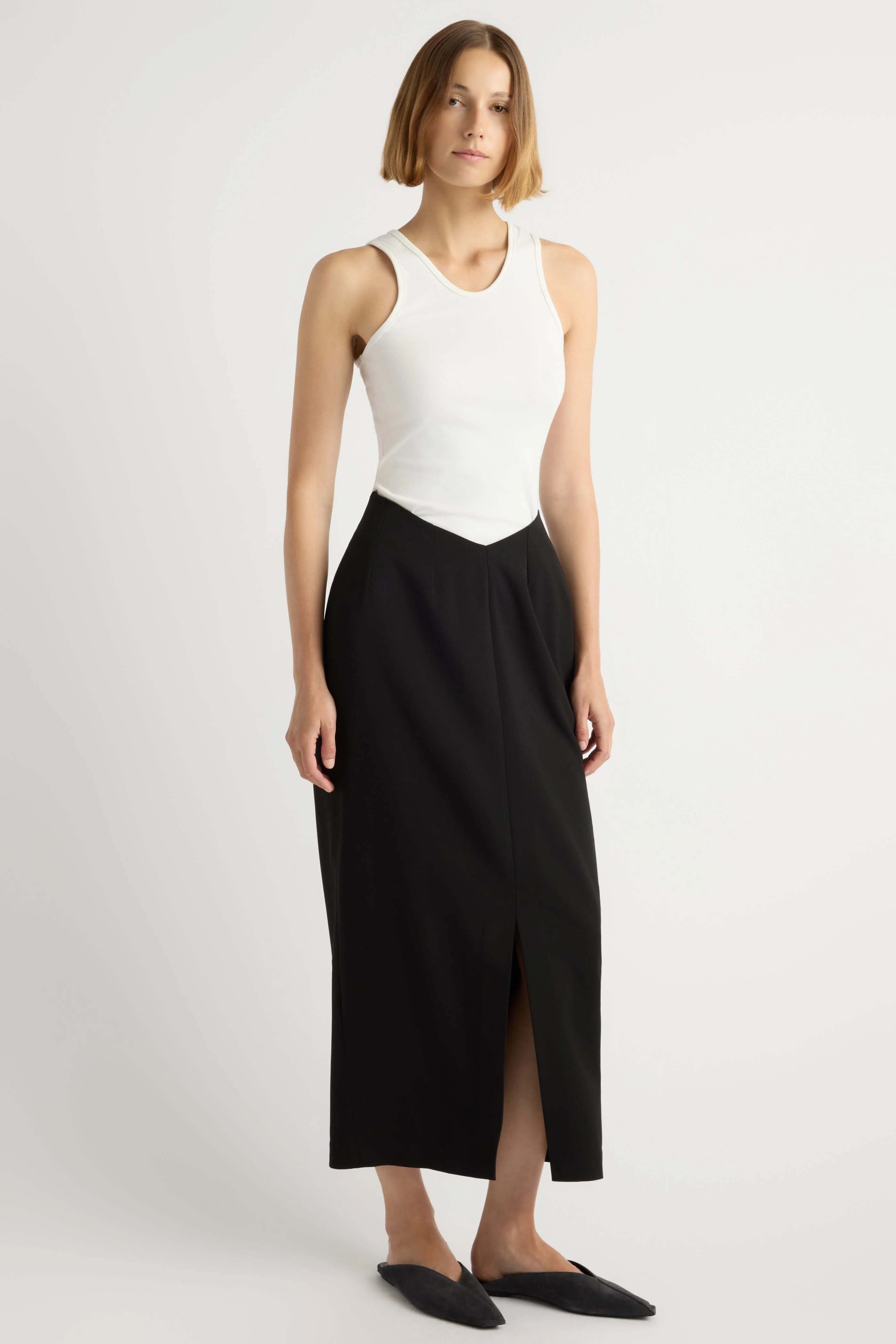 Coye V-Waist Pencil Skirt - Image 4