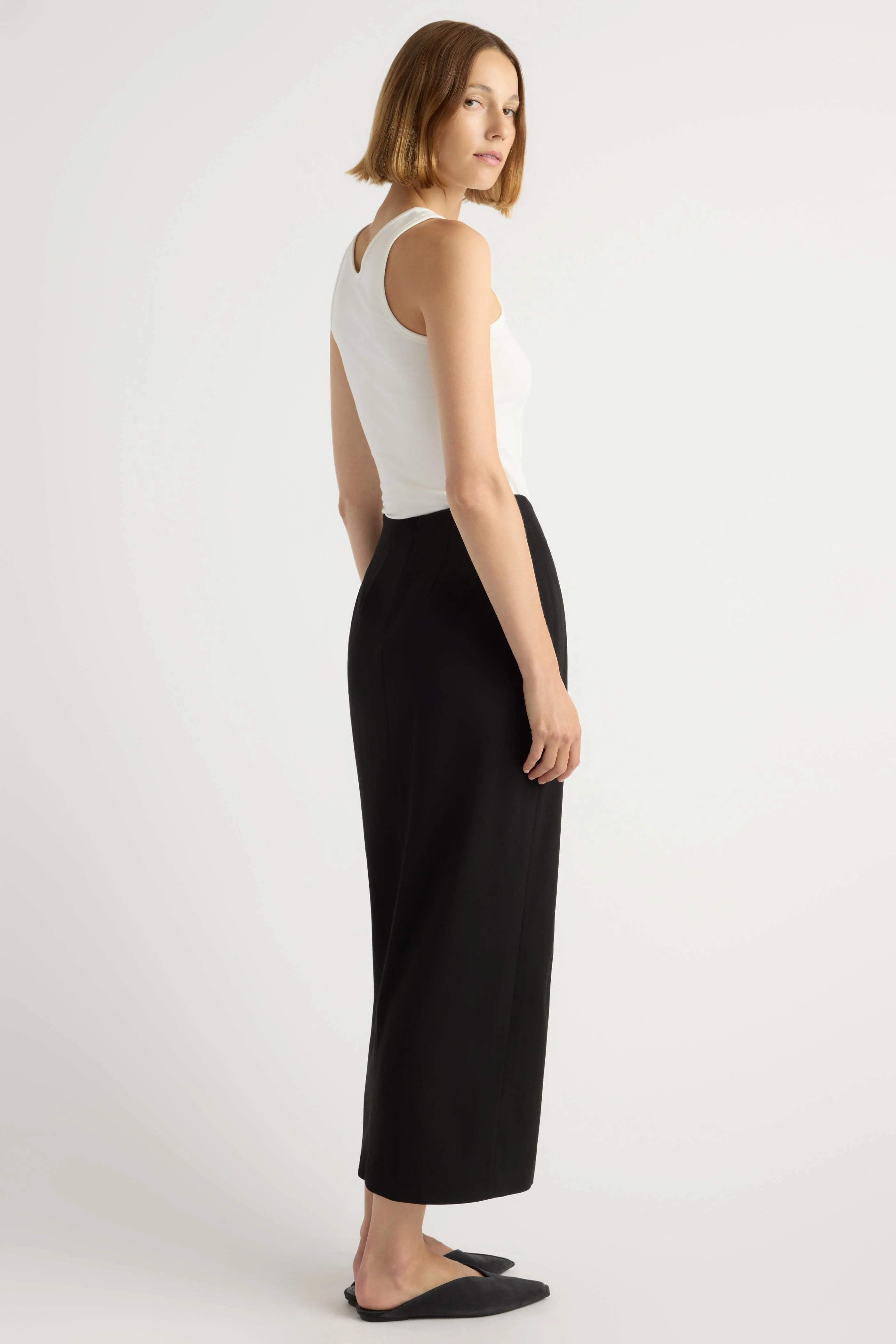 Coye V-Waist Pencil Skirt - Image 5