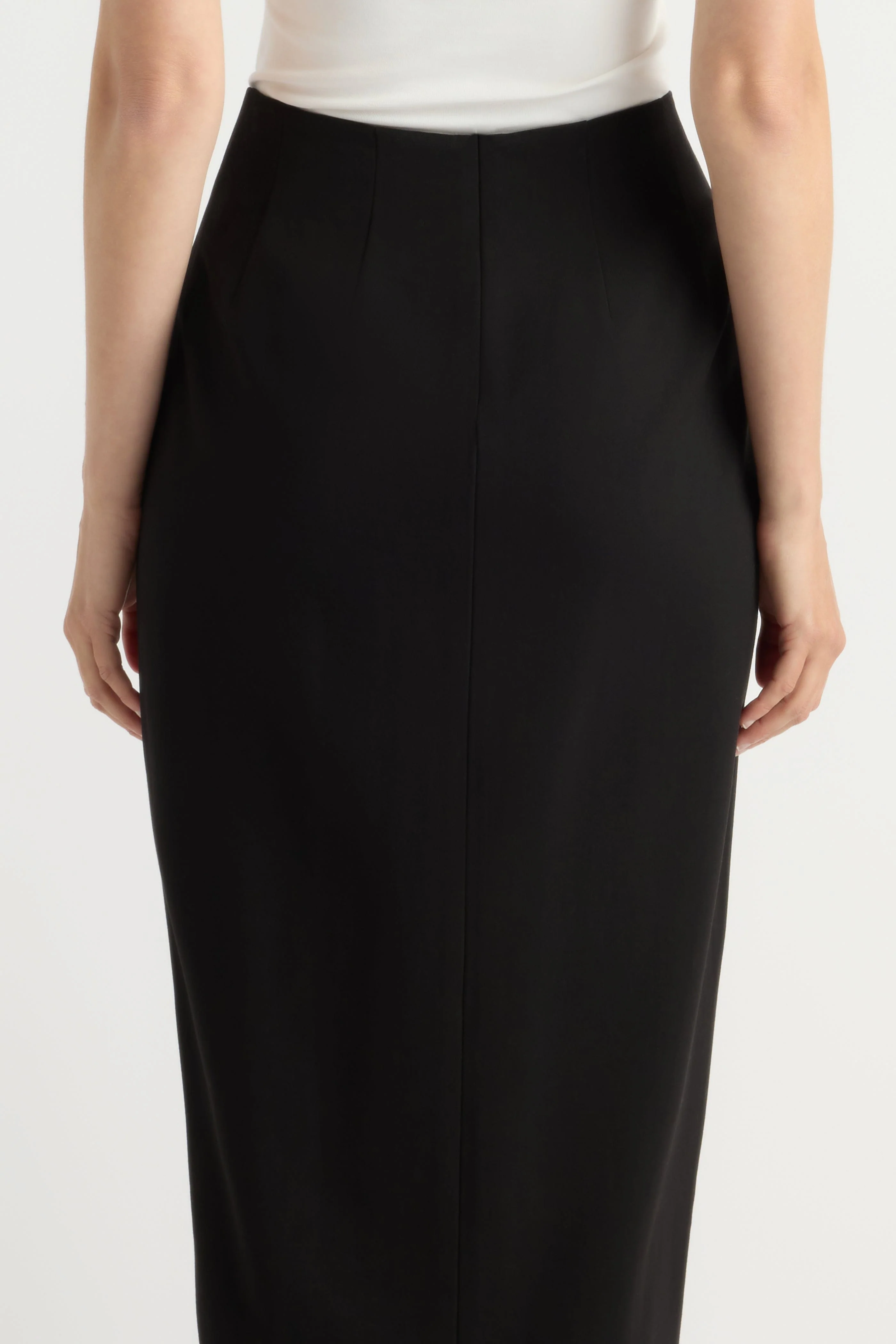 Coye V-Waist Pencil Skirt - Image 6