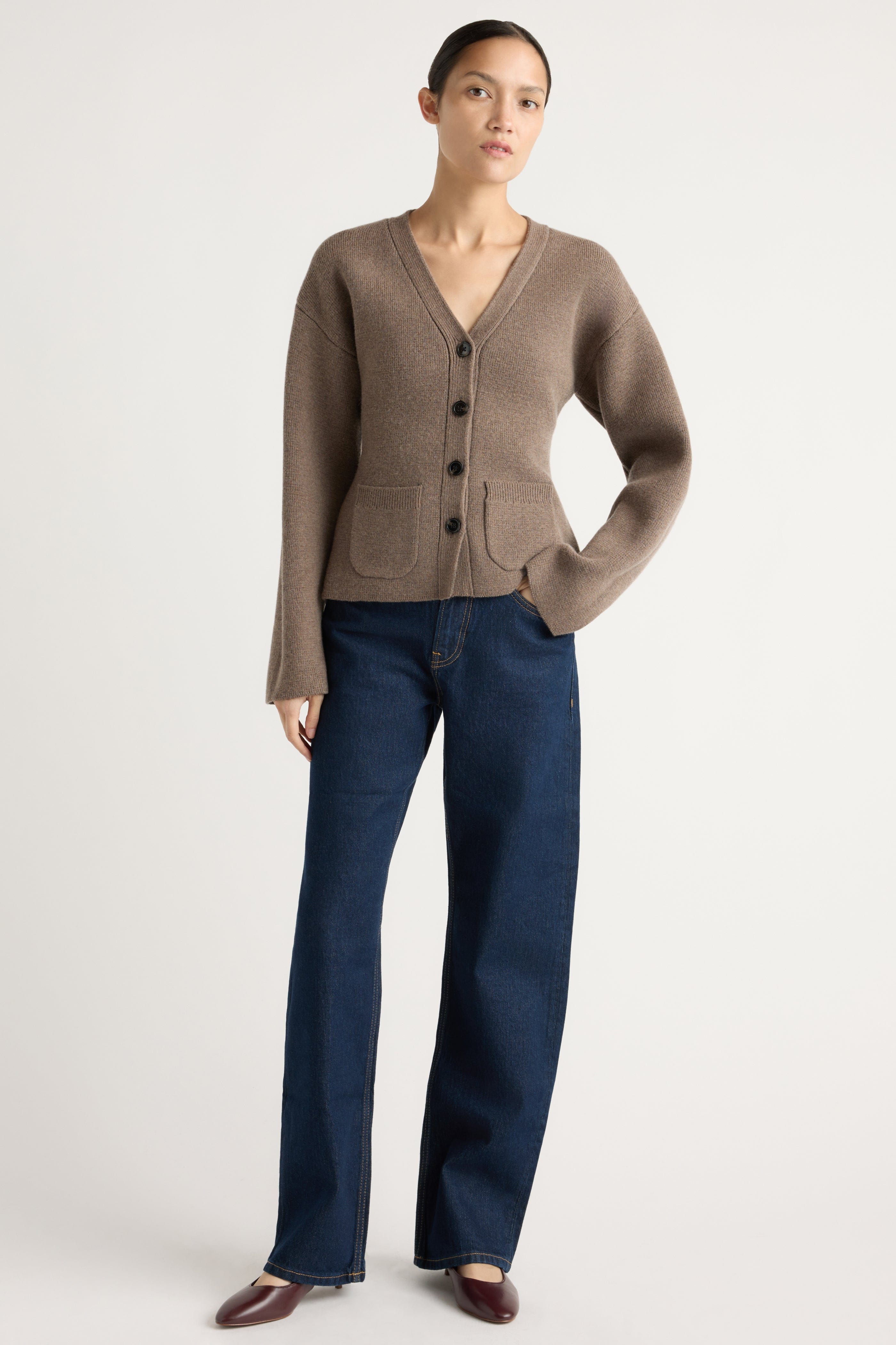 Elinor Organic Cotton-Wool V-Neck Cardigan - Image 3