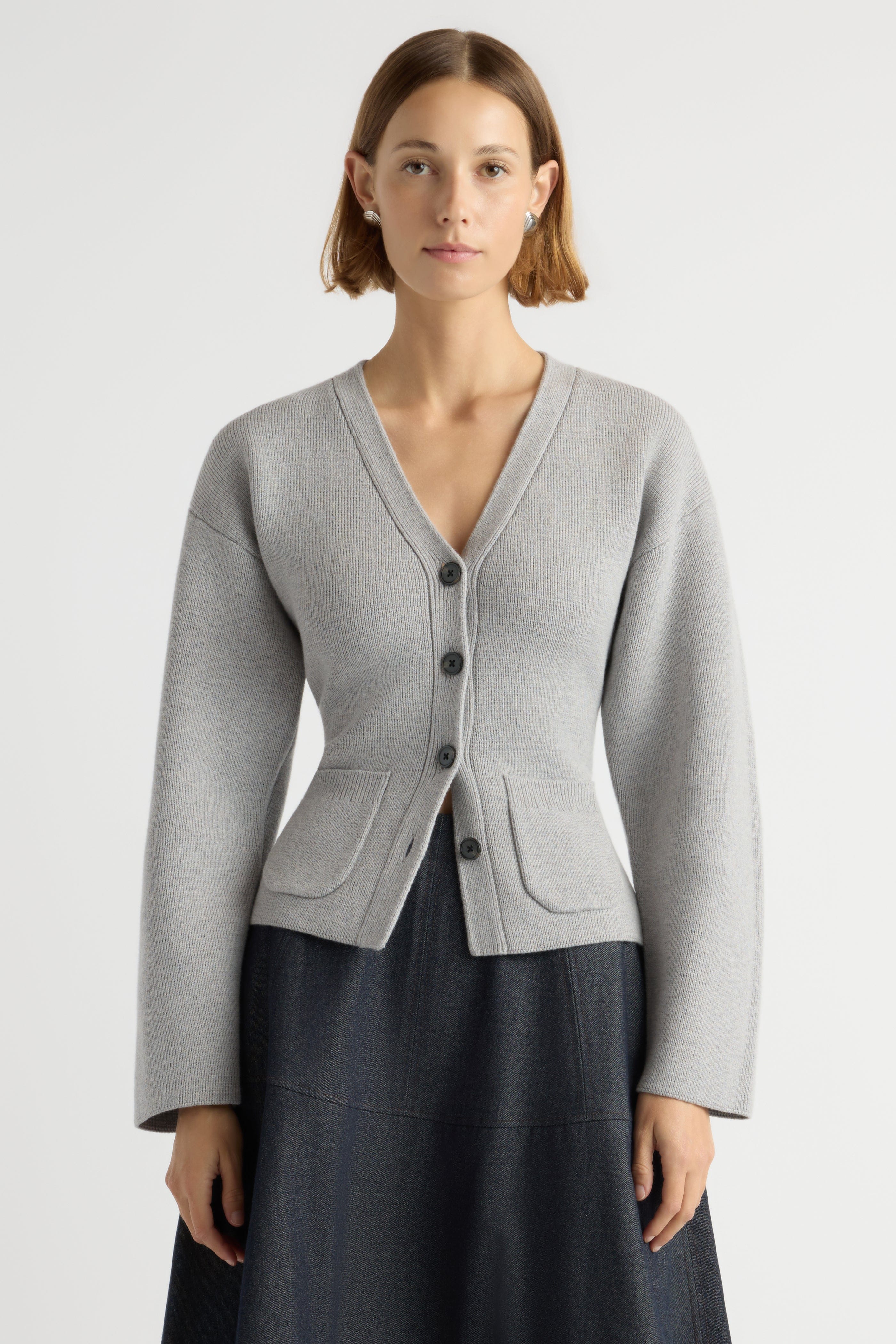 Elinor Organic Cotton-Wool V-Neck Cardigan - Image 4