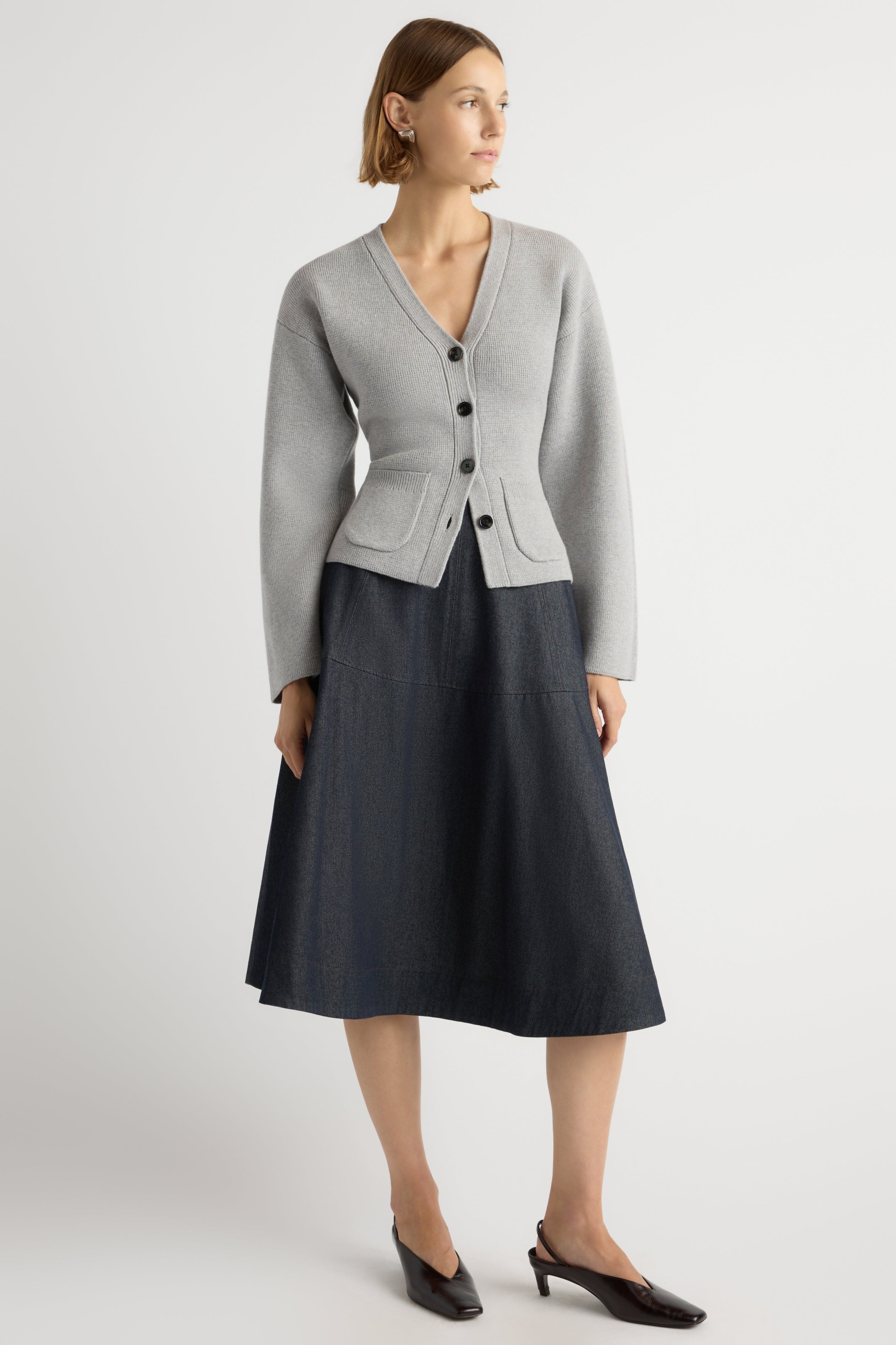 Elinor Organic Cotton-Wool V-Neck Cardigan - Image 5