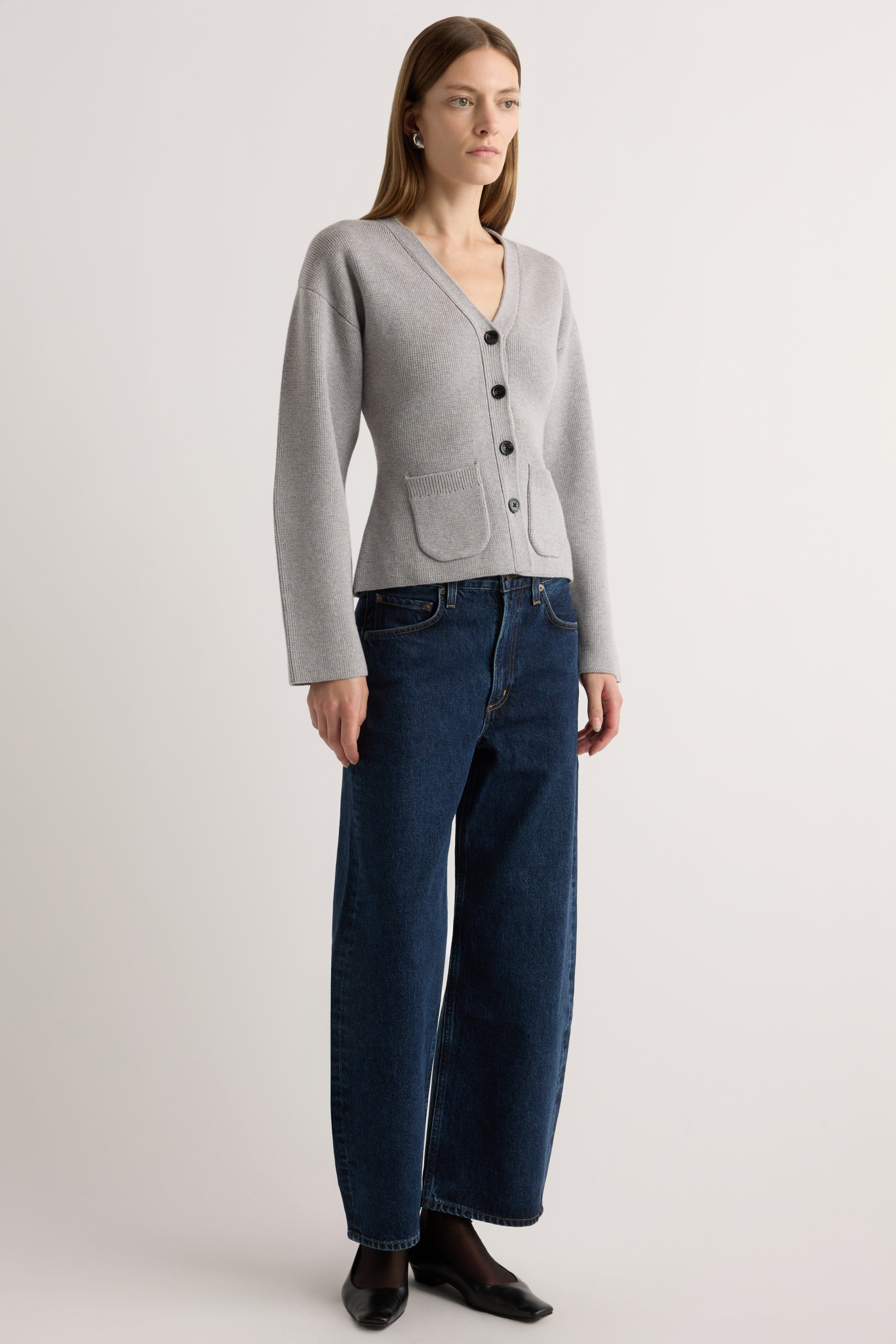 Elinor Organic Cotton-Wool V-Neck Cardigan - Image 7