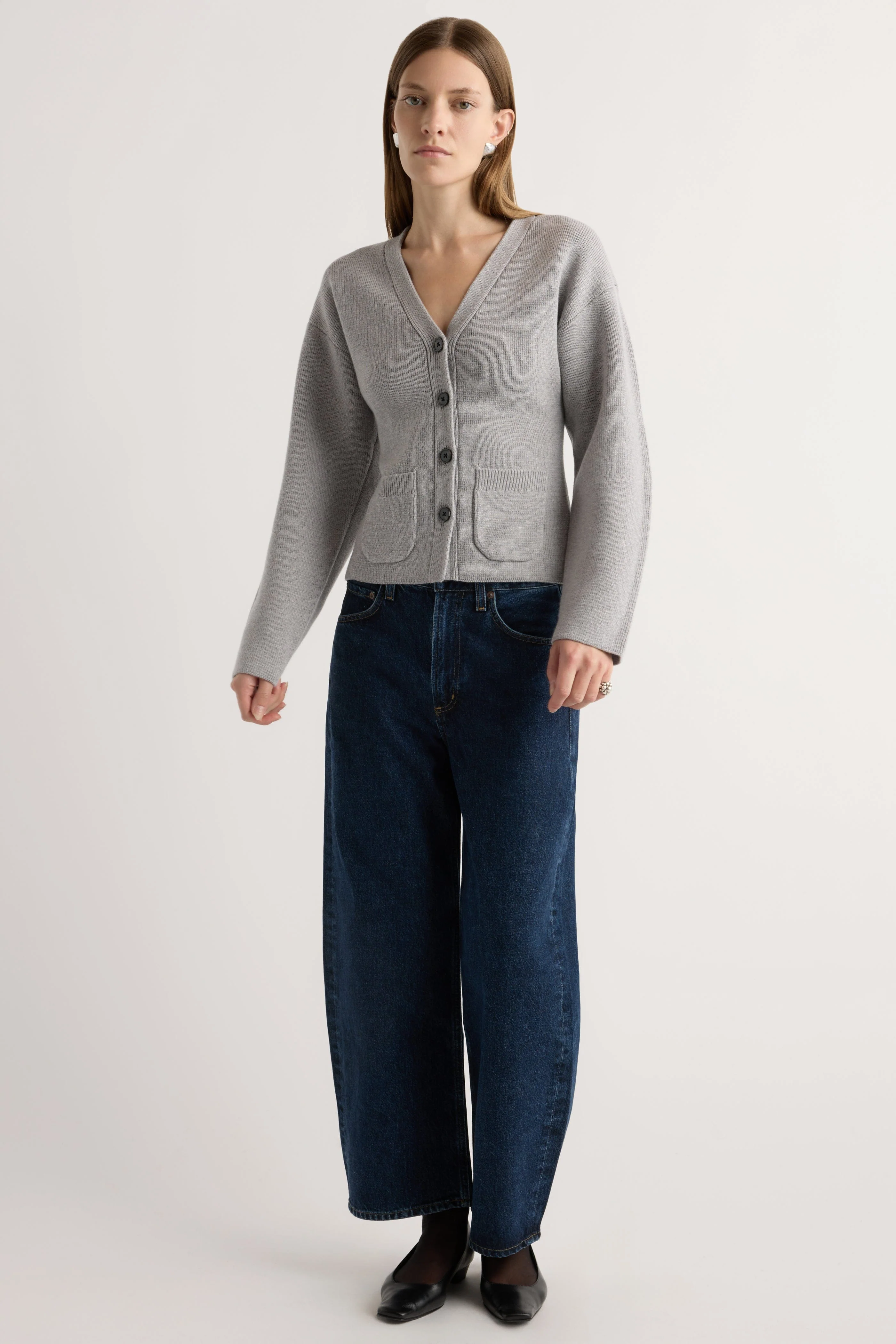 Elinor Organic Cotton-Wool V-Neck Cardigan - Image 9