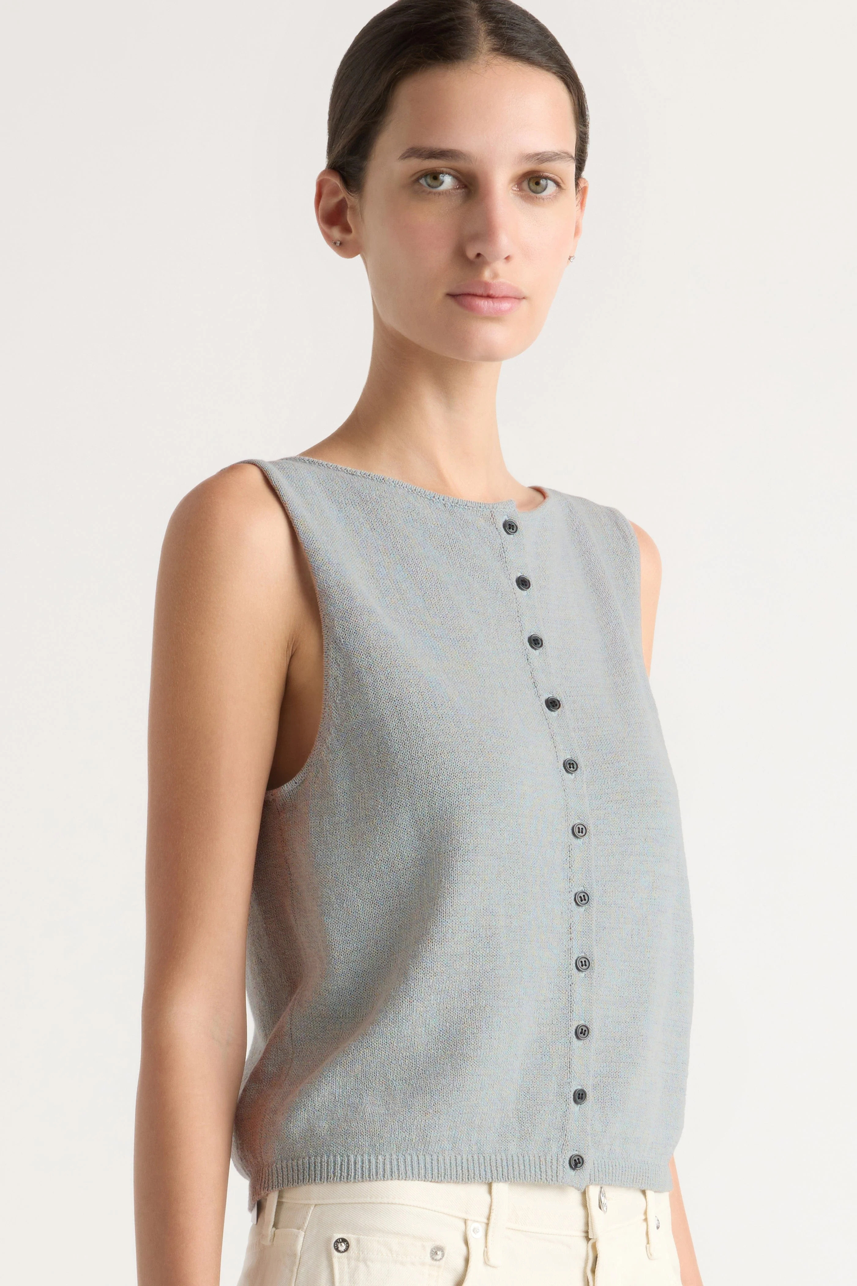 Elith Cotton-Linen Button Knit Vest - Image 4