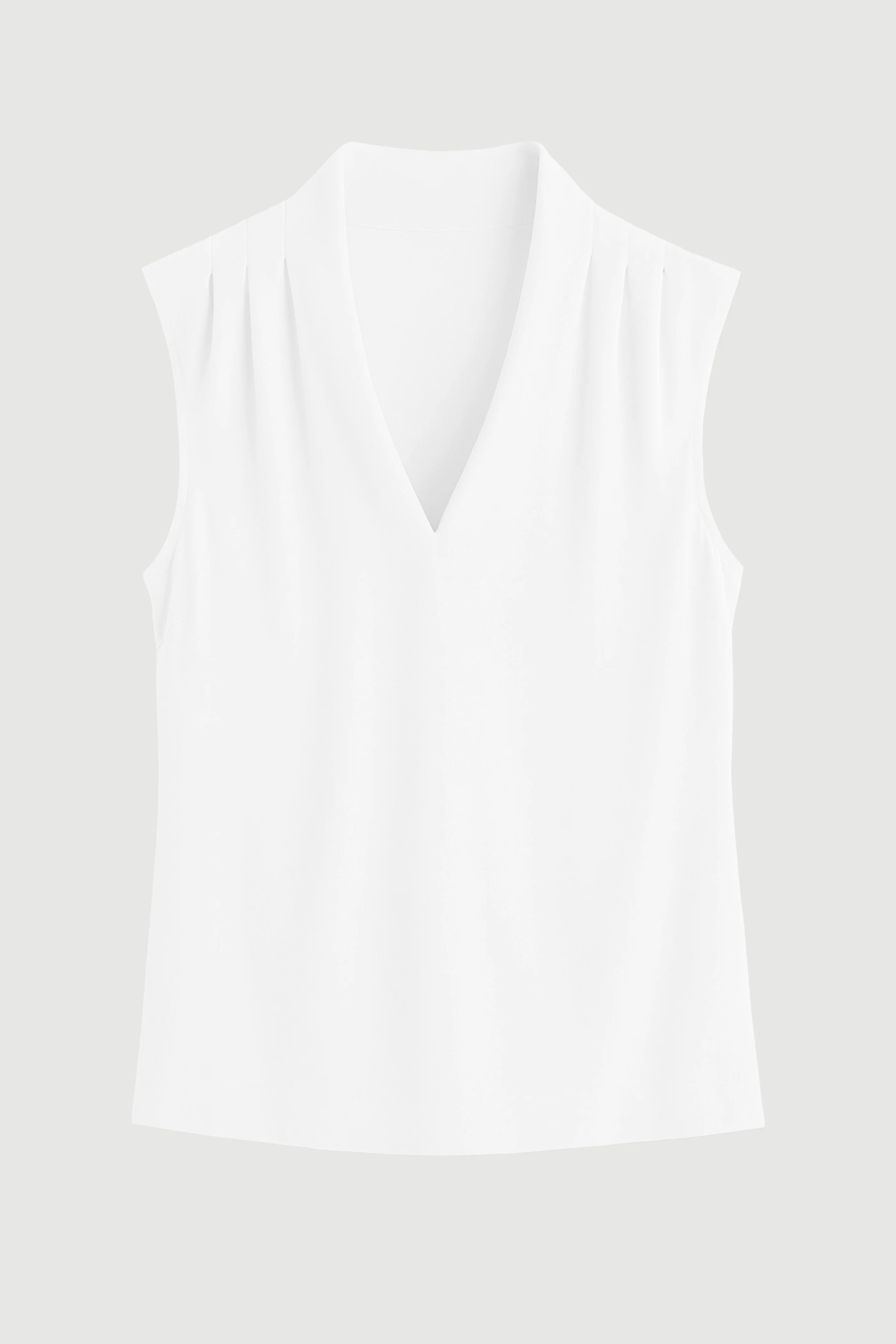 Jae V-Neck Sleeveless Blouse - Image 11